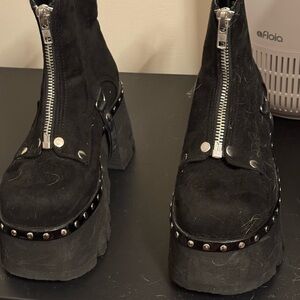 Demonia ashes 100 Black Combat Platform Boots with Studs and Zipper